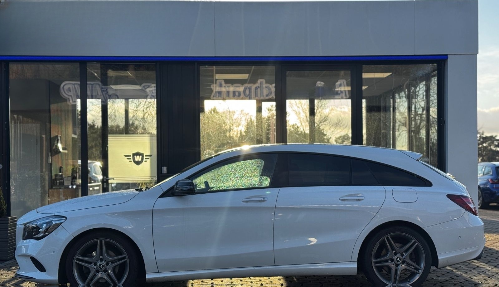 Mercedes-Benz CLA 220d/SHZ/PANORAMA/LED/KAMERA/ACC/NAVI/ foto 4
