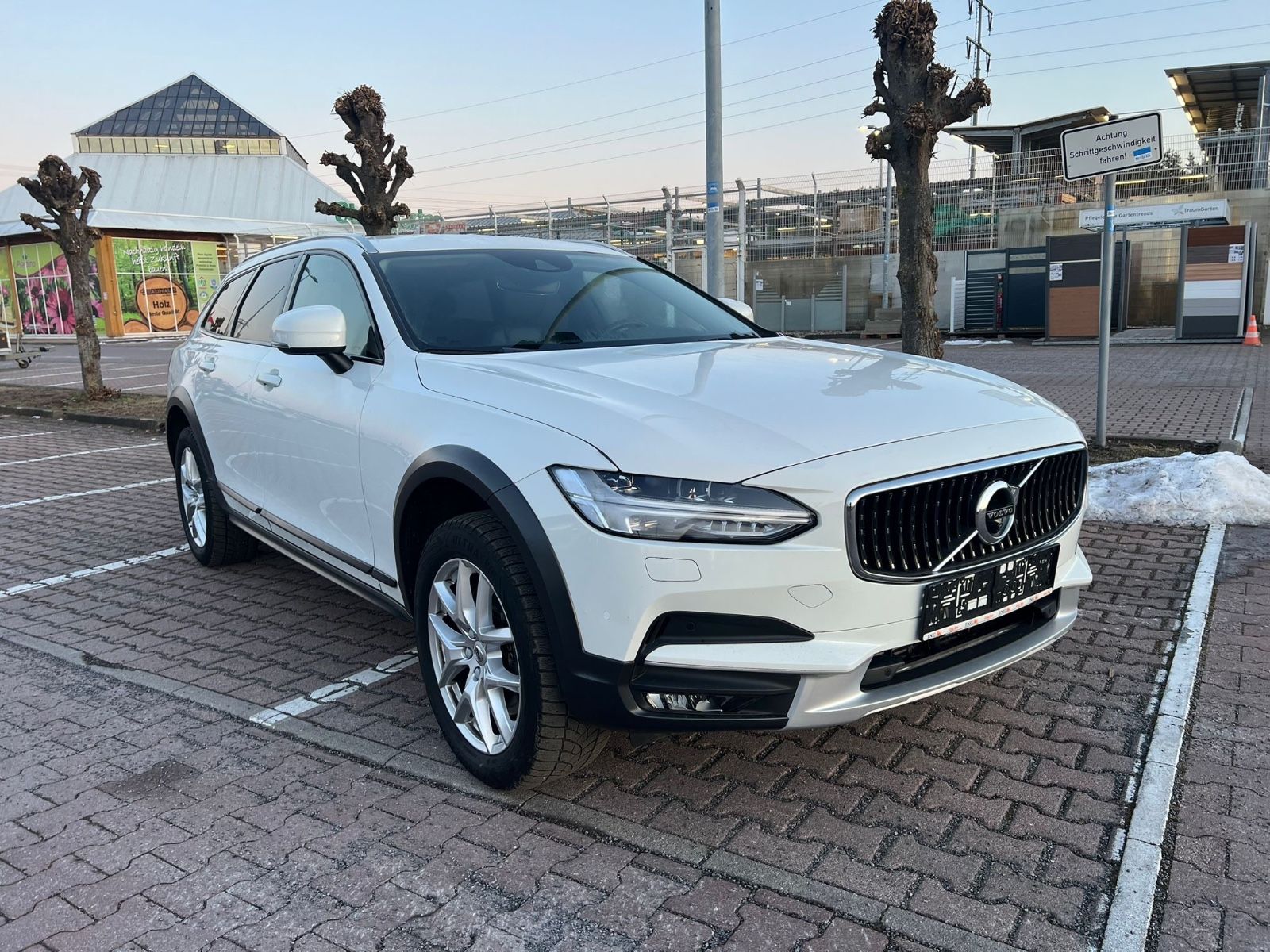 Volvo V90 Cross Country T6 AWD Geartronic Navi LED foto 3