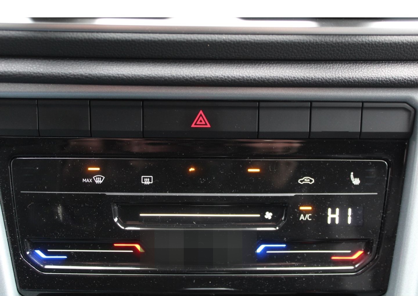 Volkswagen T-Roc 2.0 TDI DSG Goal AHK NAVI LED KAMERA ACC G foto 21