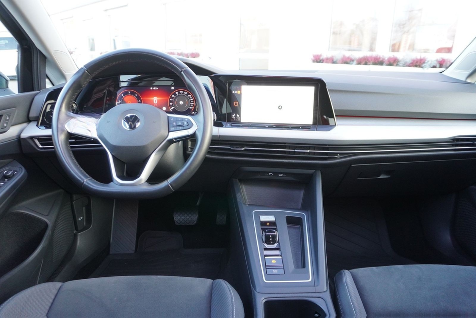 Volkswagen Golf VIII 2.0 TDI DSG  Life LED Navi ACC PDC foto 13