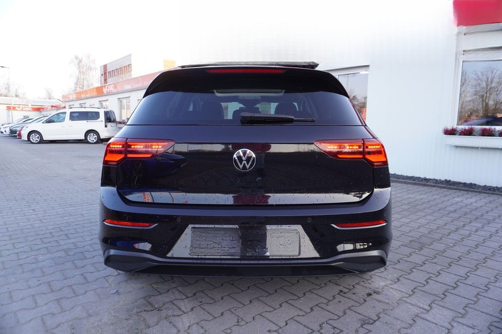 Volkswagen Golf VIII 2.0 TDI DSG  Life LED Navi ACC PDC foto 4