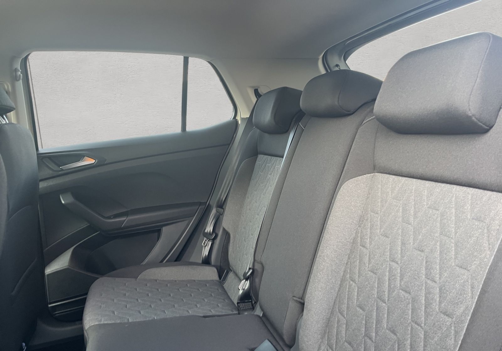 Volkswagen T-Cross 1.0 TSI DSG Life AHK Kamera Sitzhzg foto 18