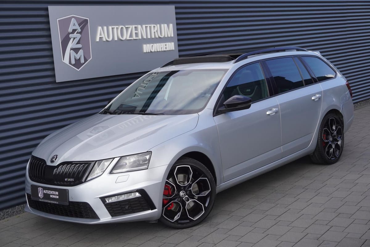 Skoda OCTAVIA RS VIRTUAL PANORAMA MEMORY ACC LED NAVI