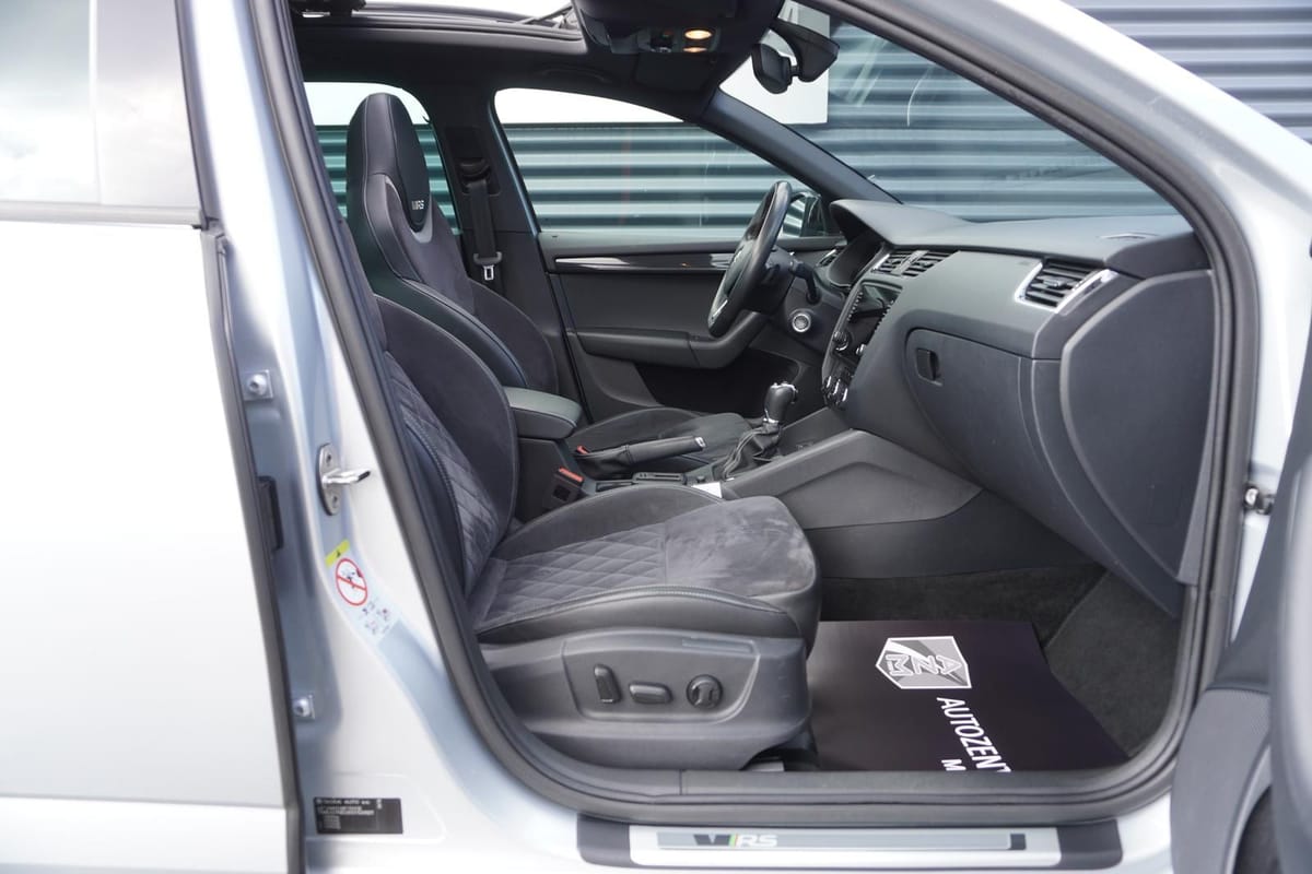 Skoda OCTAVIA RS VIRTUAL PANORAMA MEMORY ACC LED NAVI foto 18
