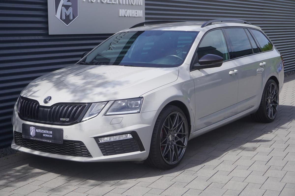 Skoda OCTAVIA RS VIRTUAL SONDERLACKIERUNG NAVI LED foto 2