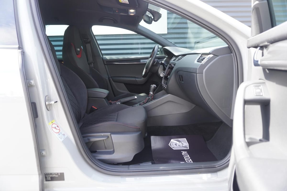 Skoda OCTAVIA RS VIRTUAL SONDERLACKIERUNG NAVI LED foto 18
