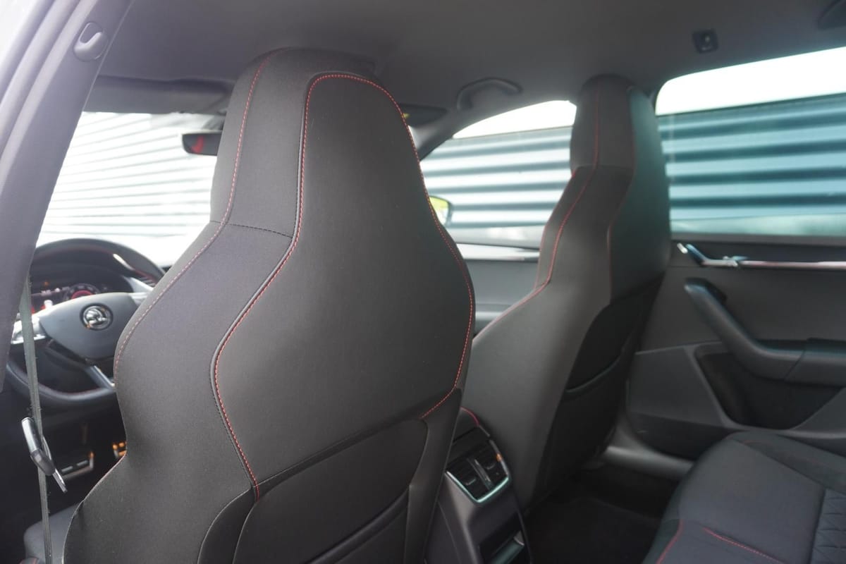 Skoda OCTAVIA RS VIRTUAL SONDERLACKIERUNG NAVI LED foto 21