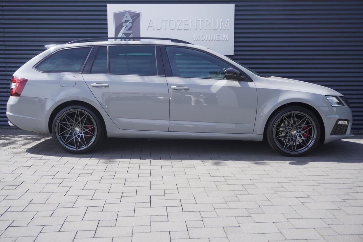 Skoda OCTAVIA RS VIRTUAL SONDERLACKIERUNG NAVI LED foto 5