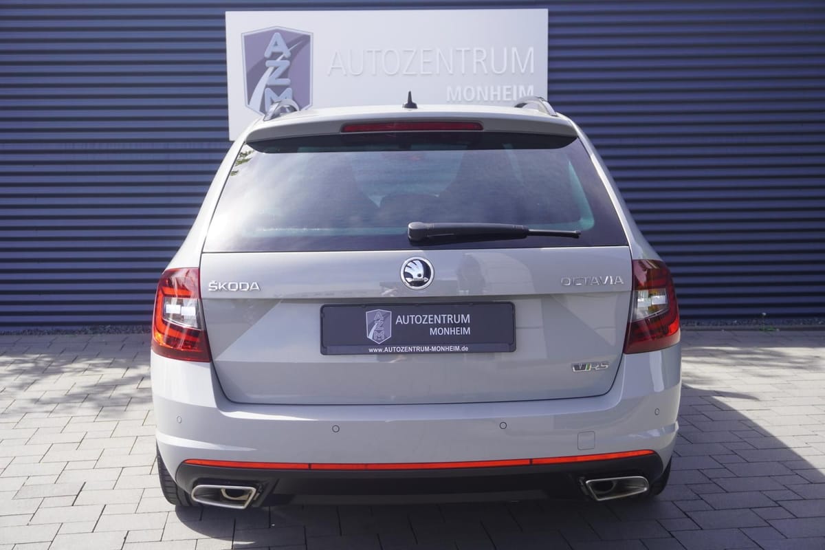 Skoda OCTAVIA RS VIRTUAL SONDERLACKIERUNG NAVI LED foto 10