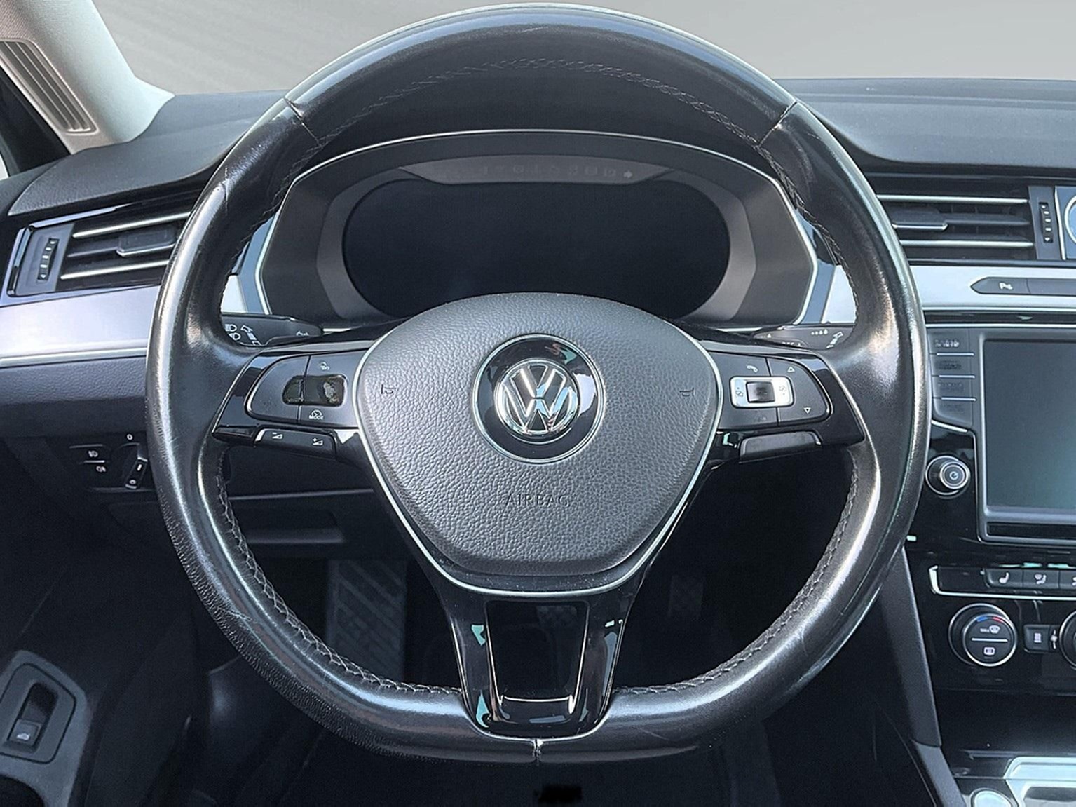 Volkswagen Passat Variant 2.0 TSI DSG Highline LED PANO NAV foto 15
