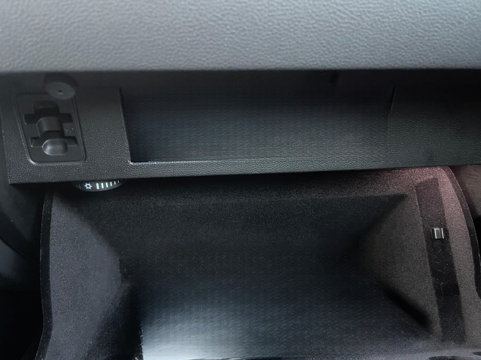 Volkswagen Passat Variant 2.0 TSI DSG Highline LED PANO NAV foto 26