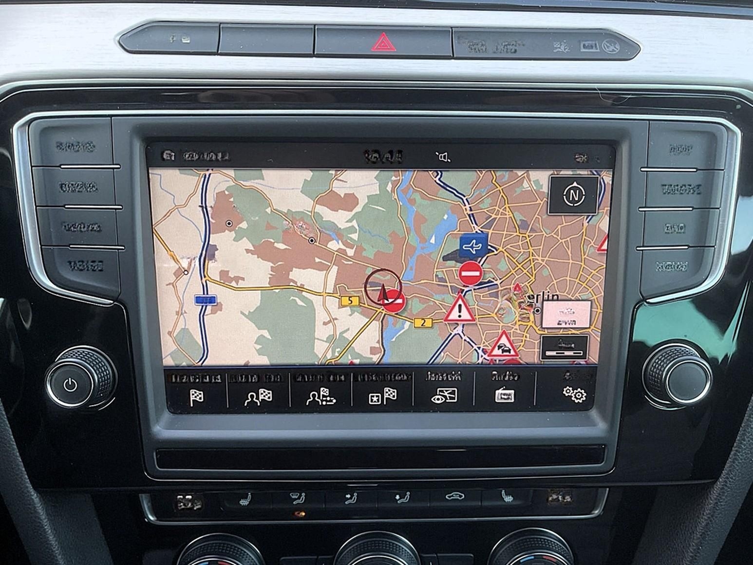 Volkswagen Passat Variant 2.0 TSI DSG Highline LED PANO NAV foto 28