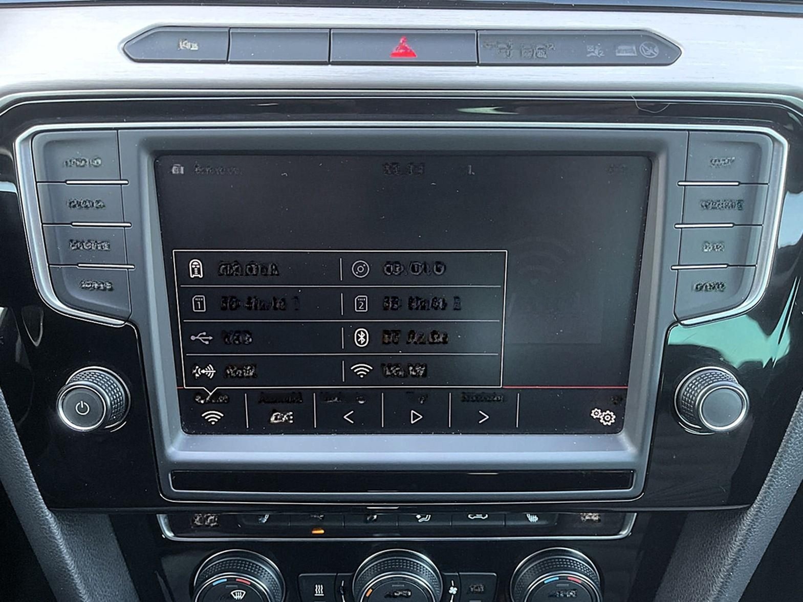 Volkswagen Passat Variant 2.0 TSI DSG Highline LED PANO NAV foto 29