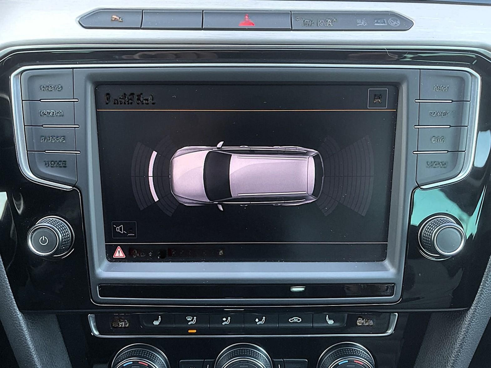 Volkswagen Passat Variant 2.0 TSI DSG Highline LED PANO NAV foto 31