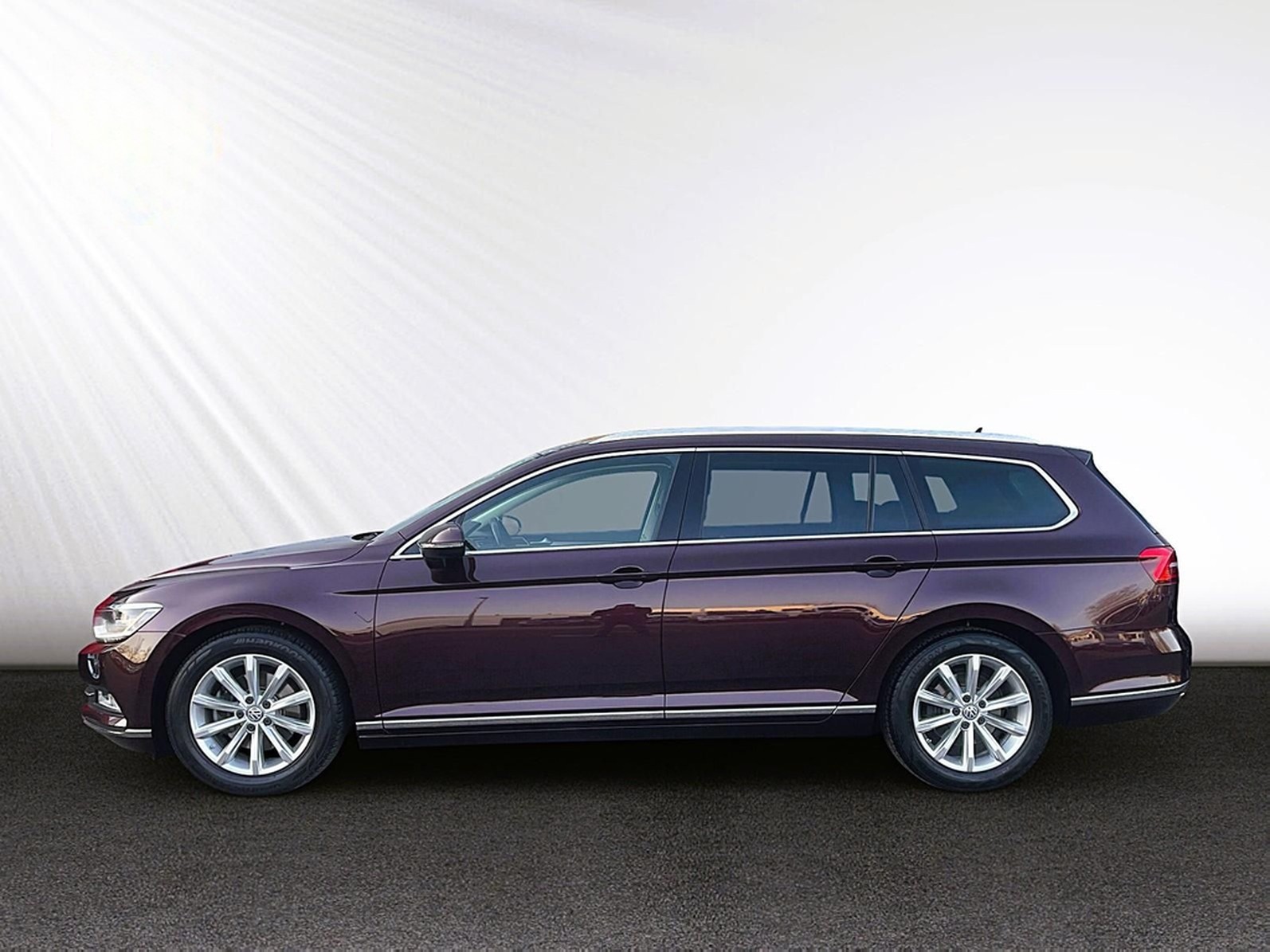 Volkswagen Passat Variant 2.0 TSI DSG Highline LED PANO NAV foto 7