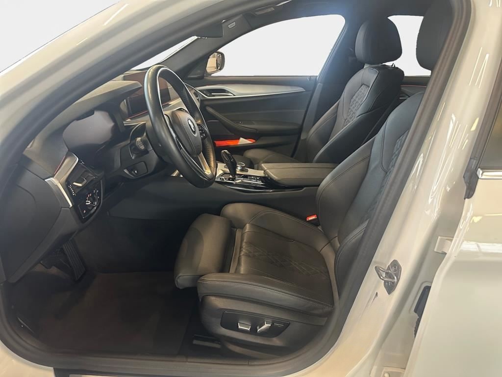 BMW 530i xDrive Touring Aut. ACC+Business+H/K+Memory foto 11