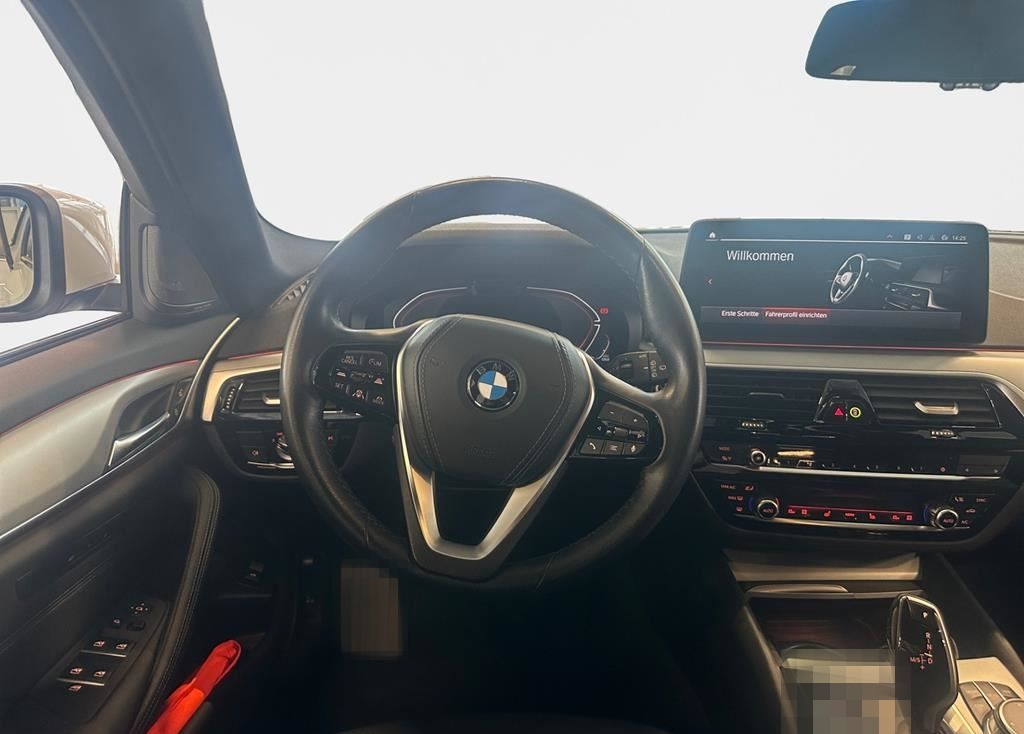 BMW 530i xDrive Touring Aut. ACC+Business+H/K+Memory foto 12