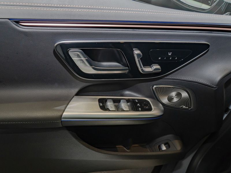 Mercedes-Benz EQE 300 ElectricArt/Pano/Burm/AHK/Airm/HUD/21' foto 11
