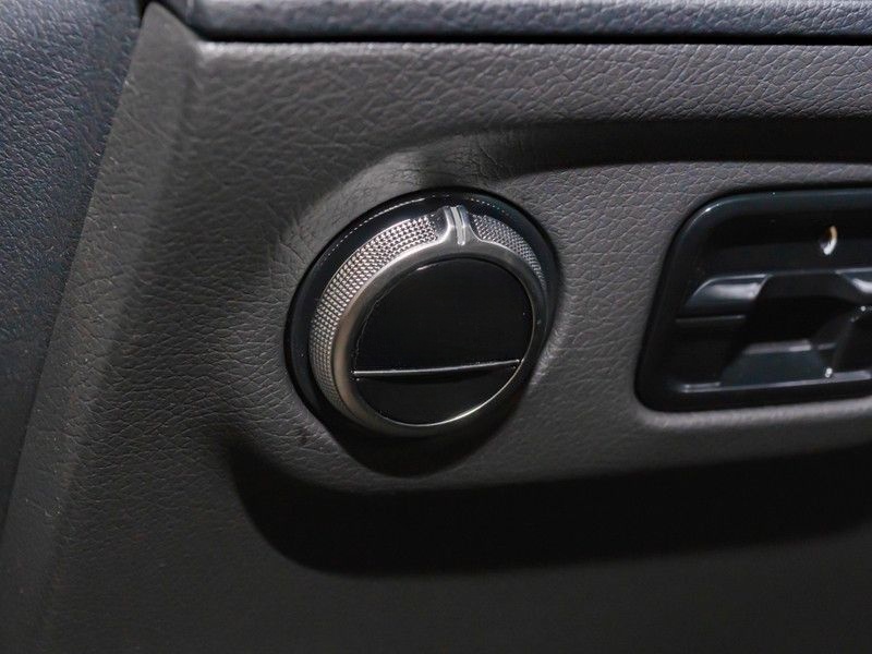 Mercedes-Benz EQE 300 ElectricArt/Pano/Burm/AHK/Airm/HUD/21' foto 13