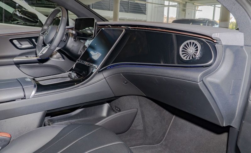 Mercedes-Benz EQE 300 ElectricArt/Pano/Burm/AHK/Airm/HUD/21' foto 8