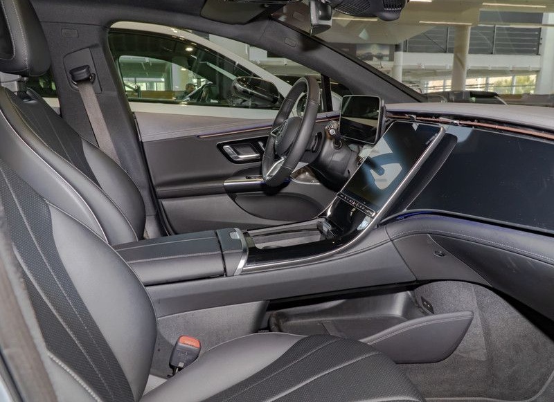 Mercedes-Benz EQE 300 ElectricArt/Pano/Burm/AHK/Airm/HUD/21' foto 9