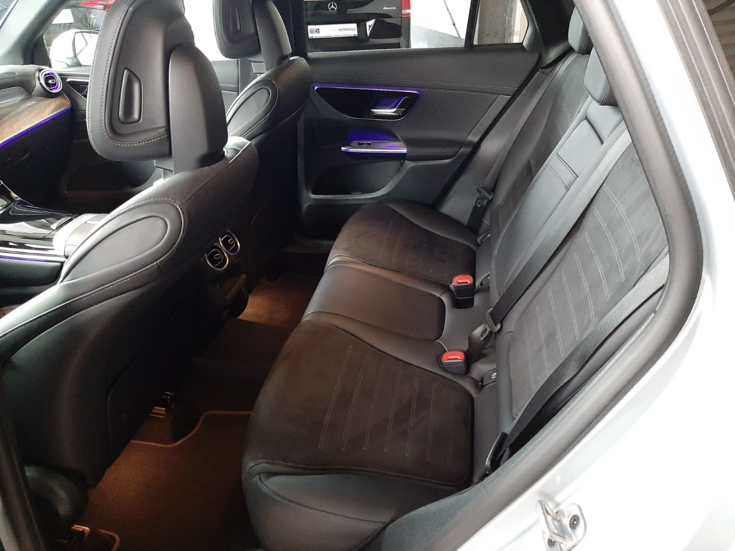 Mercedes-Benz GLC 300 d 4MATIC AMG Pano 360° AHK foto 9