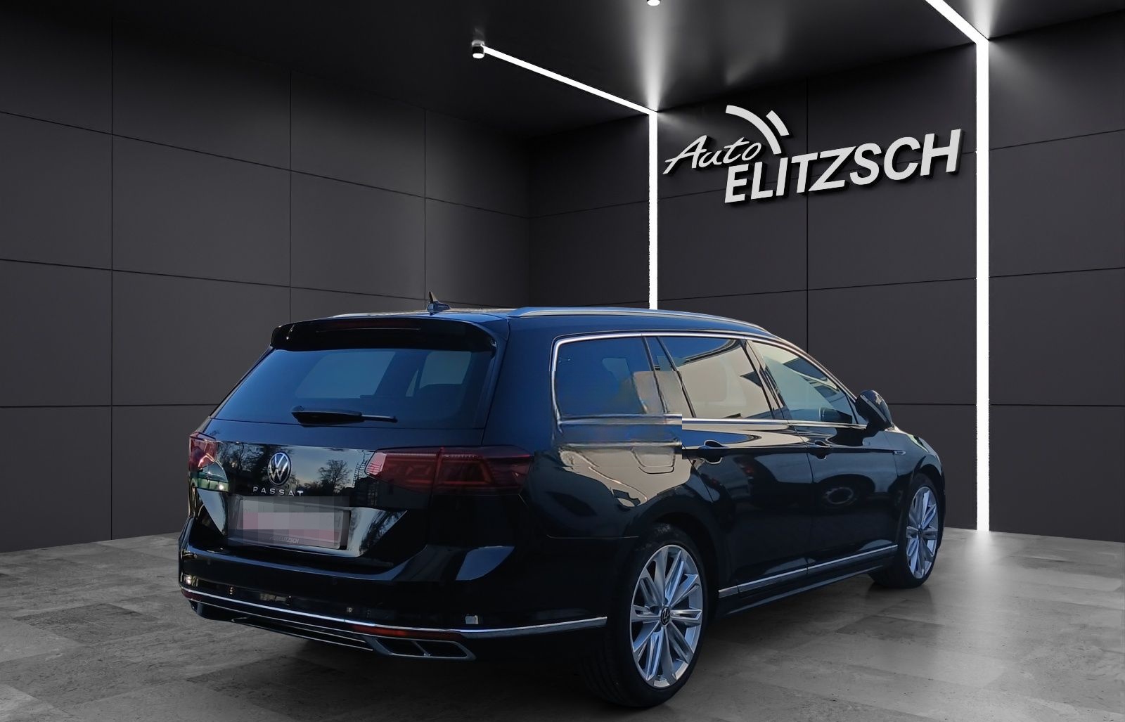 Volkswagen Passat Variant TDI R-Line DSG Matrix AHK Navi Le foto 5