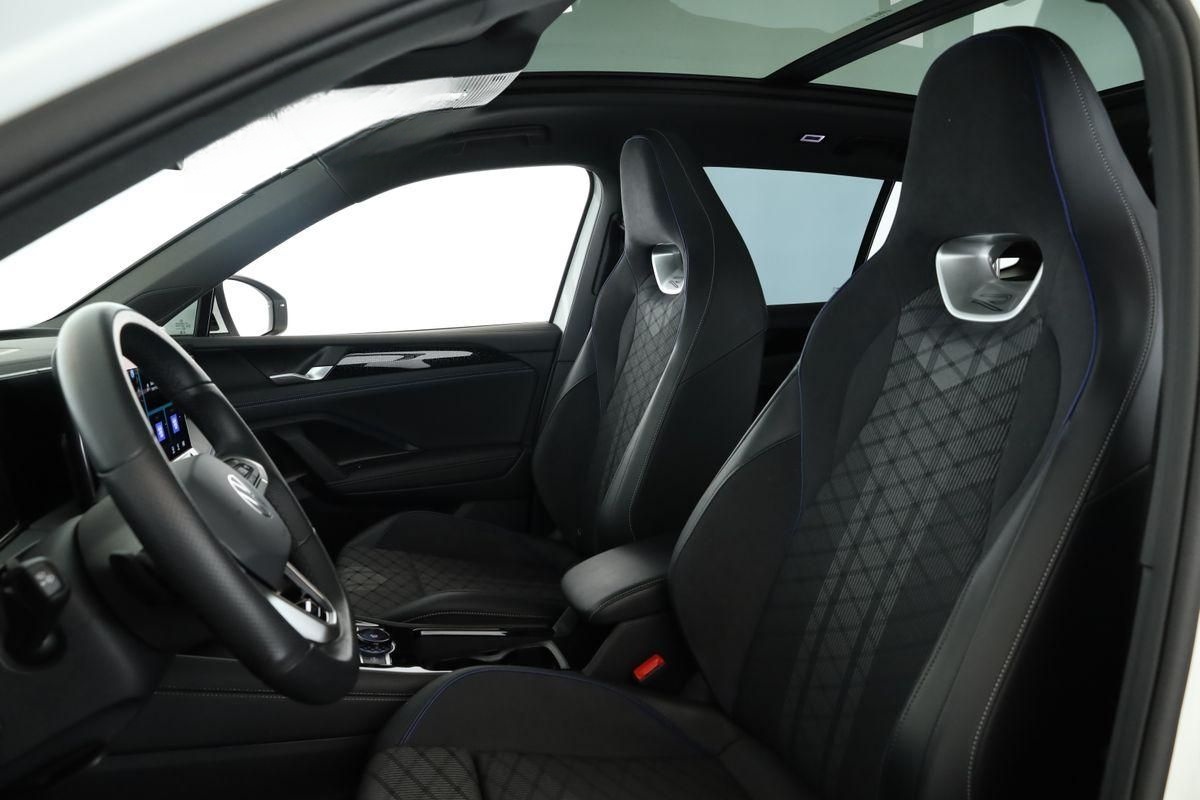 Volkswagen Tiguan 2.0 TDI DSG R-Line Pano Navi Keyless 20" foto 16