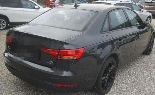 Audi A4 quattro basis foto 6