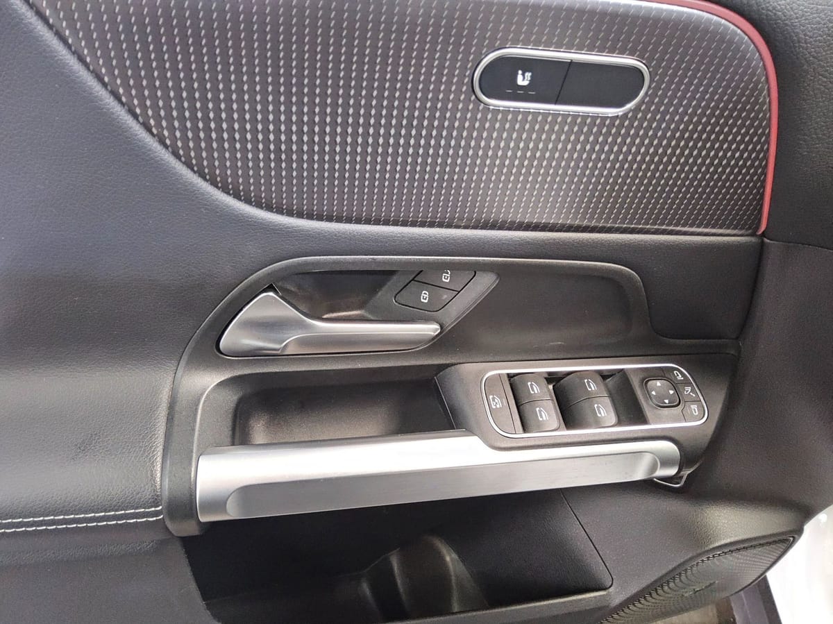 Mercedes-Benz EQB 250 Leder Navi LED Pano Night RfK Distronic+ foto 10