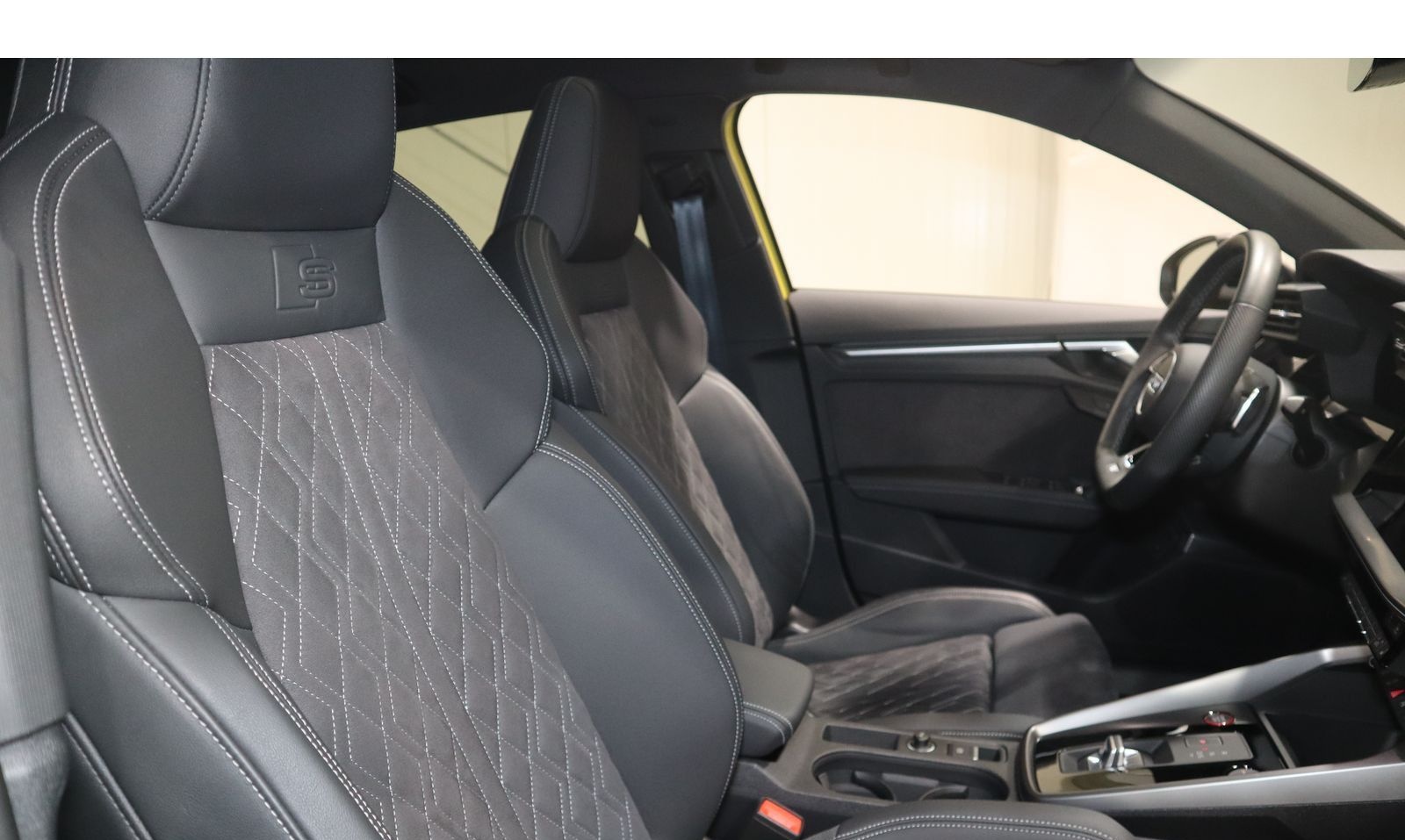 Audi S3 Sportback 2.0 TFSI quattro B&O*Pano*Matrix * foto 7