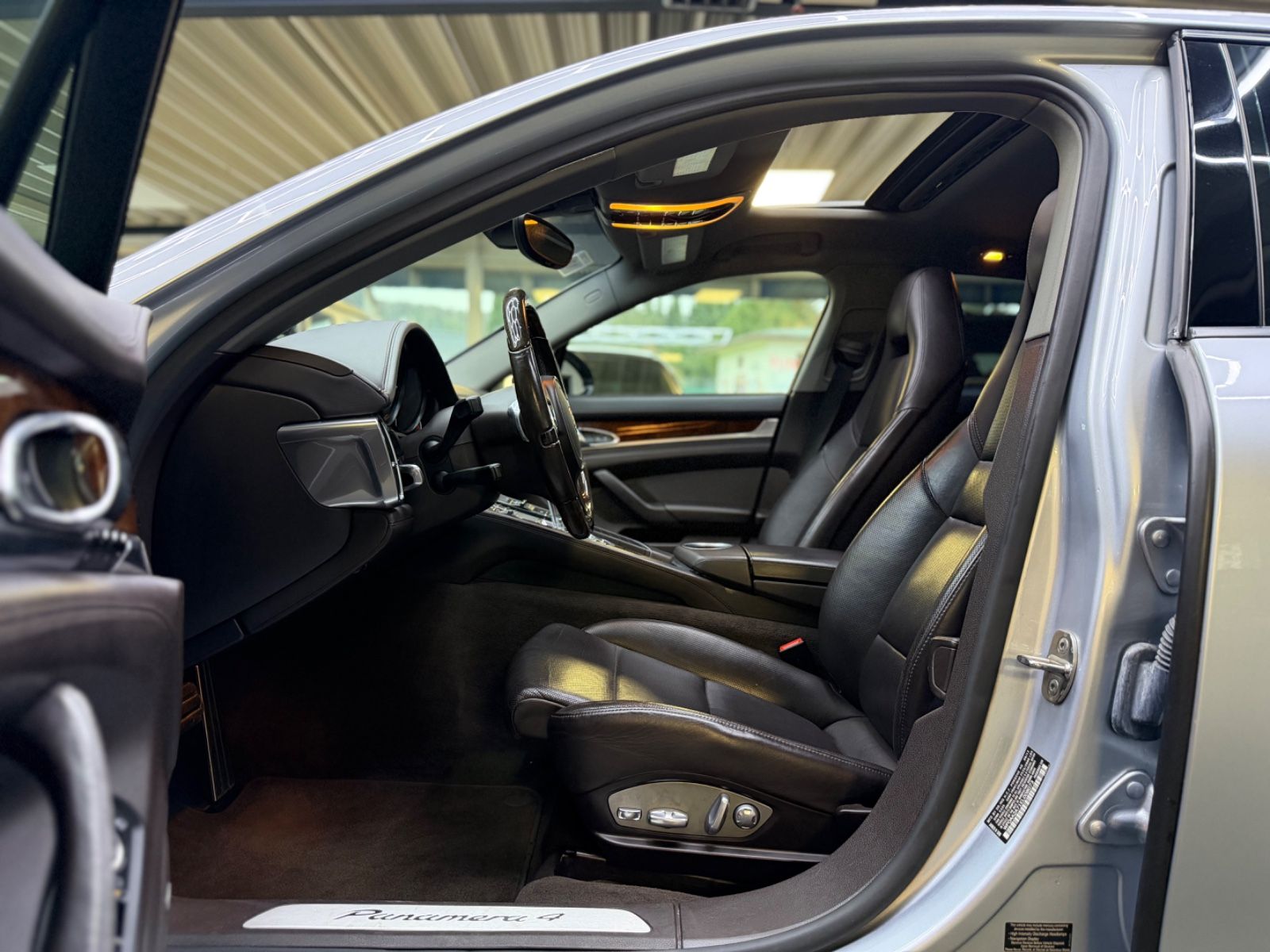 Porsche Panamera 4/BOSE/S-DACH/NAVI/XENON foto 6