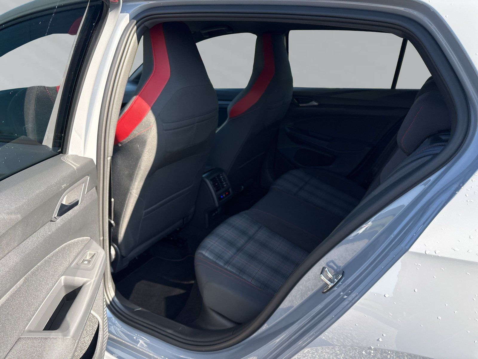 Volkswagen Golf GTI *AHK*NAVI*KAMERA*MATRIX*BLACKSTYLE* foto 12