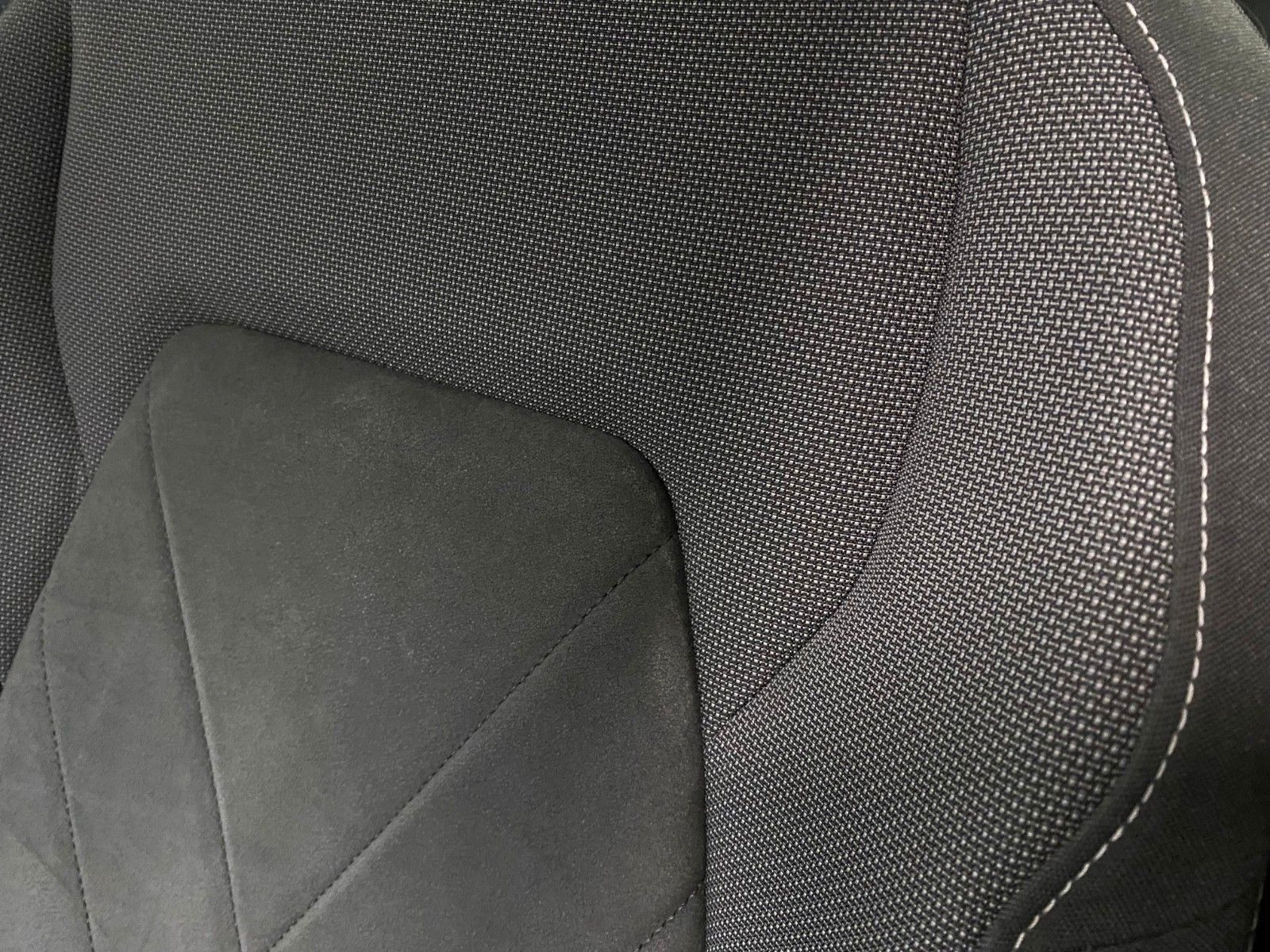 Volkswagen Golf VIII Variant Style 1,5l TSI 110kW 6-Gang foto 15