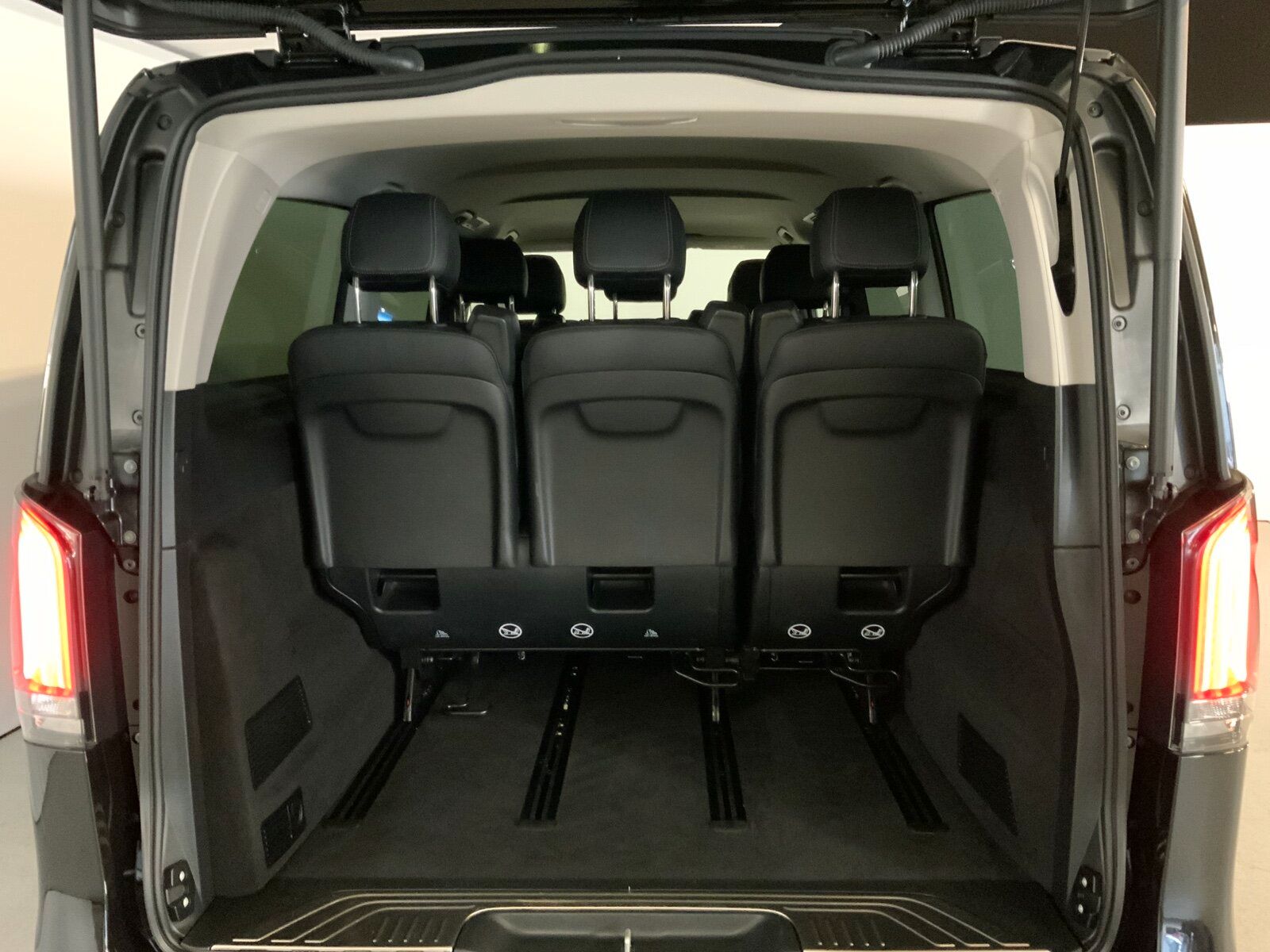 Mercedes-Benz V 300 d 4M AVA/EL DISTR. Standhz. M-BEAM Leder foto 7