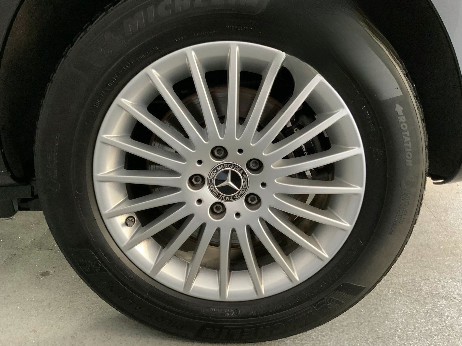 Mercedes-Benz d 4M AVA/EL DISTR. Standhz. M-BEAM 360 ° Leder foto 8