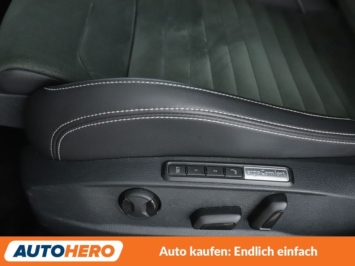 Volkswagen Passat 1.4 GTE Aut NAVI LED ACC CAM PDC SHZ AHK foto 24