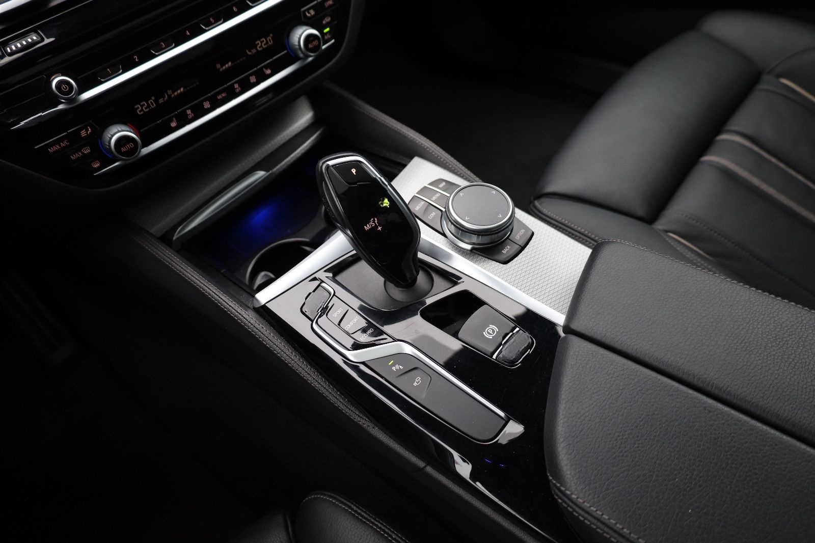 BMW 540i/360*/HUD/H&K/SHZ/SBD/ACC/APPLE/LASER/R20 foto 15