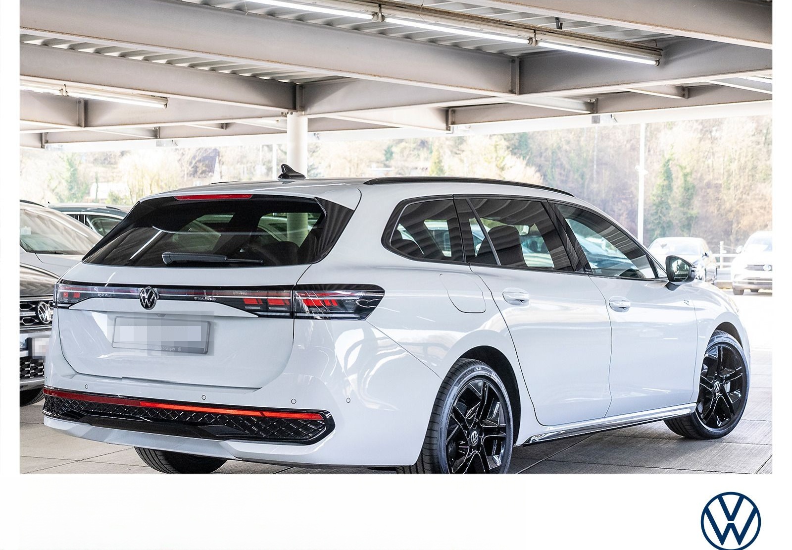 Volkswagen Passat Variant R-Line 2.0 TDI DSG Navi  Kamera foto 2