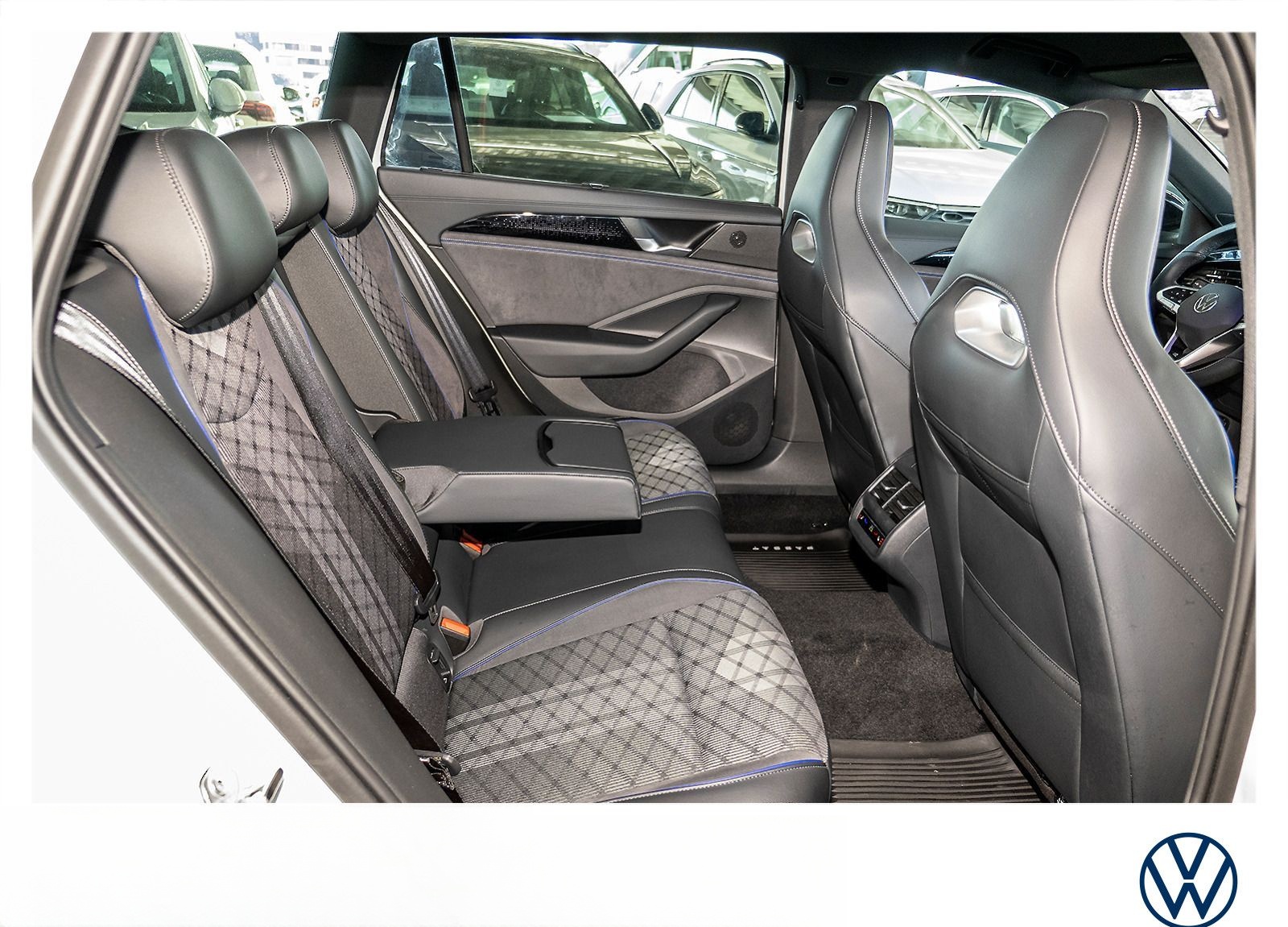 Volkswagen Passat Variant R-Line 2.0 TDI DSG Navi  Kamera foto 13