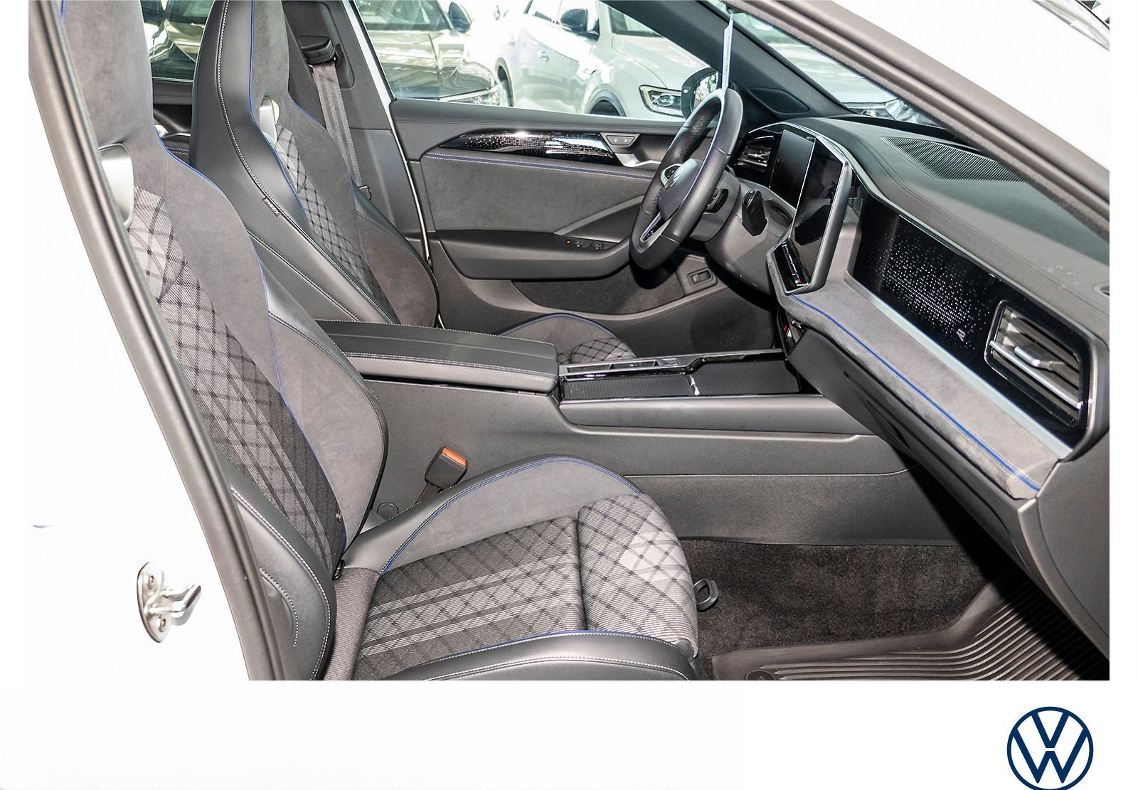 Volkswagen Passat Variant R-Line 2.0 TDI DSG Navi  Kamera foto 5