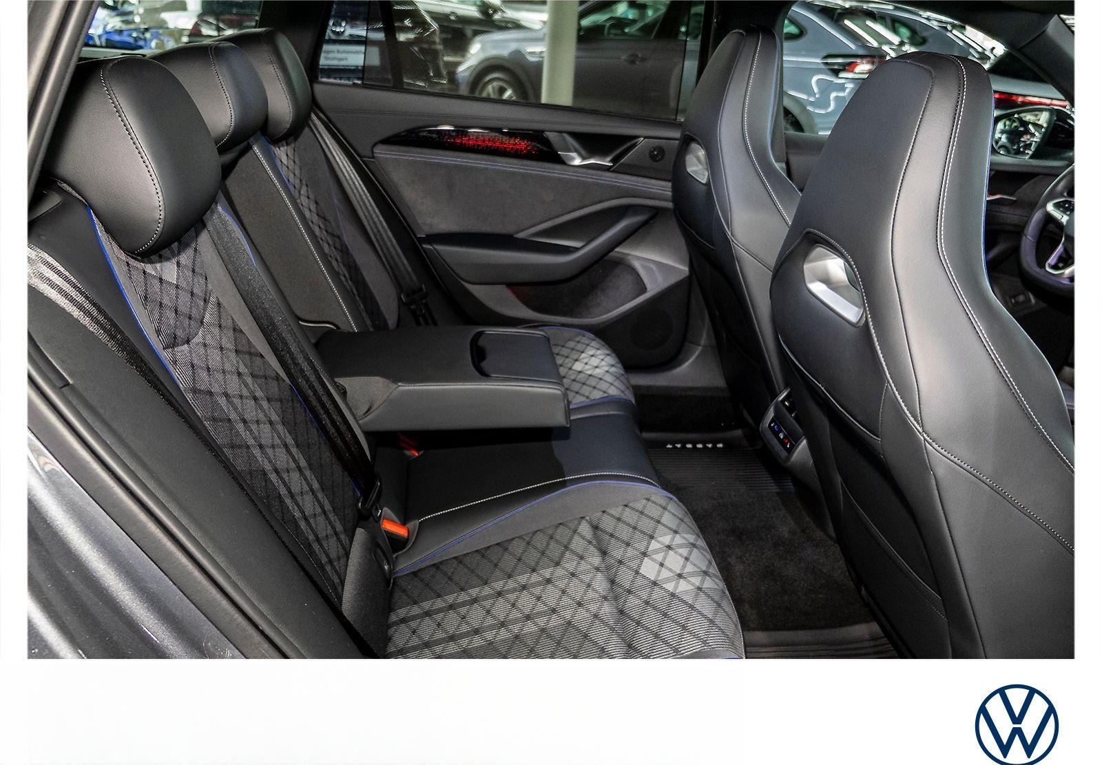 Volkswagen Passat Variant R-Line 2.0 TDI DSG Navi  Kamera foto 11