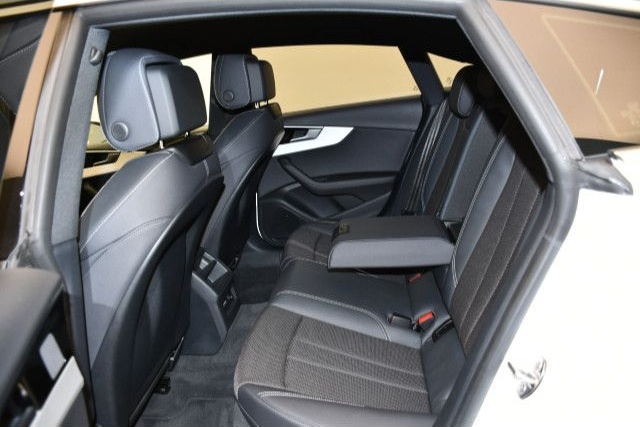 Audi A5 Sportback 45TFSI quattro S tronic S LINE MATR foto 9