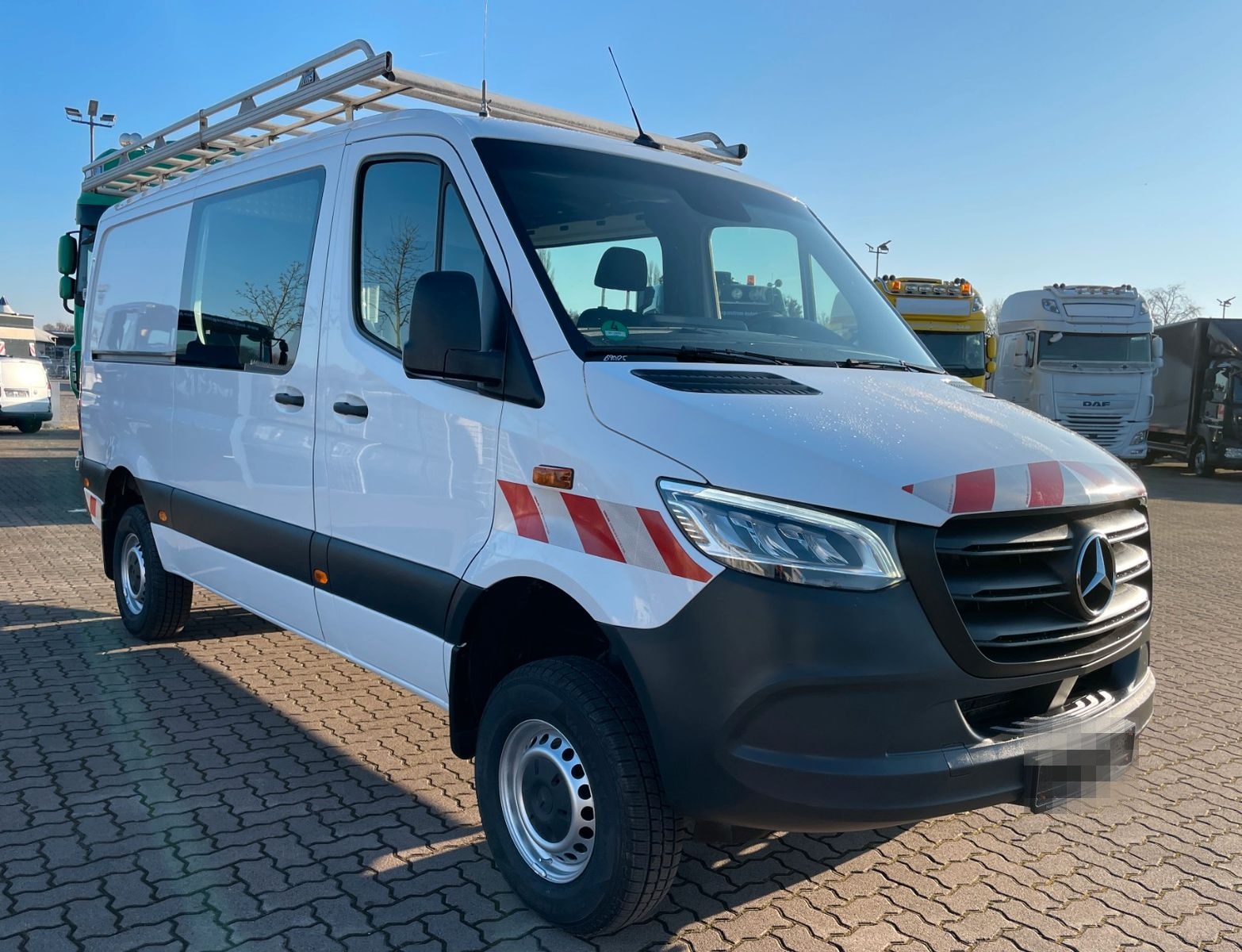 Mercedes-Benz Sprinter 319 CDI L2 Mixto/ 4x4/ Autom./ AC/ LED foto 2