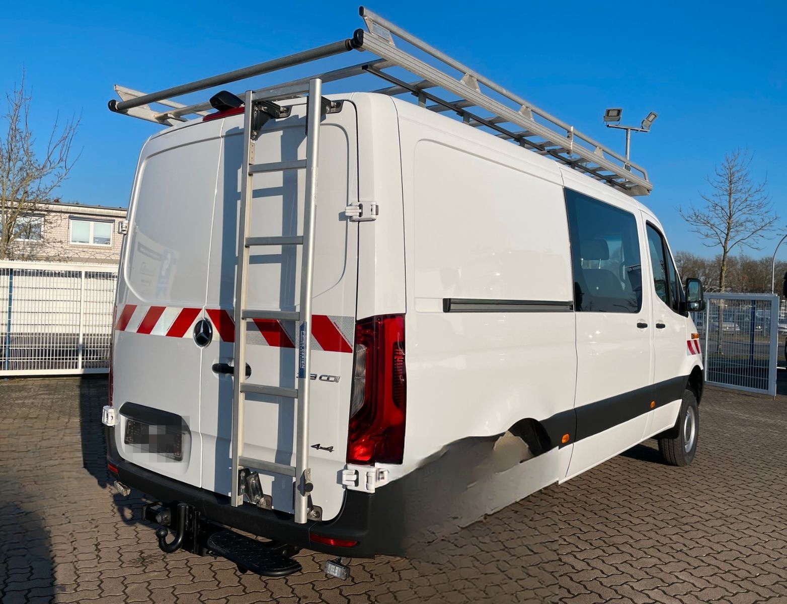 Mercedes-Benz Sprinter 319 CDI L2 Mixto/ 4x4/ Autom./ AC/ LED foto 4