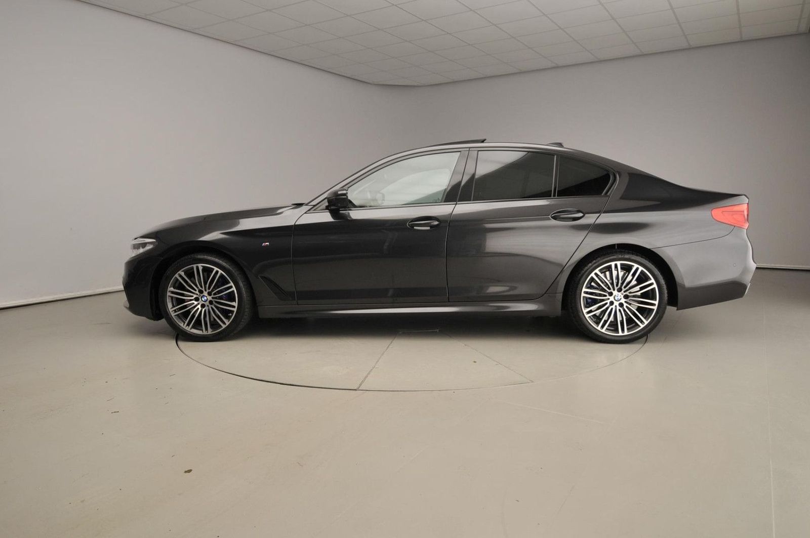 BMW 540 5 Serie Sedan 540i | M-Sportpakket | LED | L foto 2