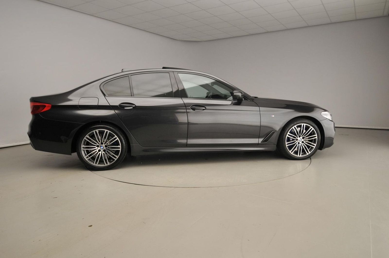 BMW 540 5 Serie Sedan 540i | M-Sportpakket | LED | L foto 4