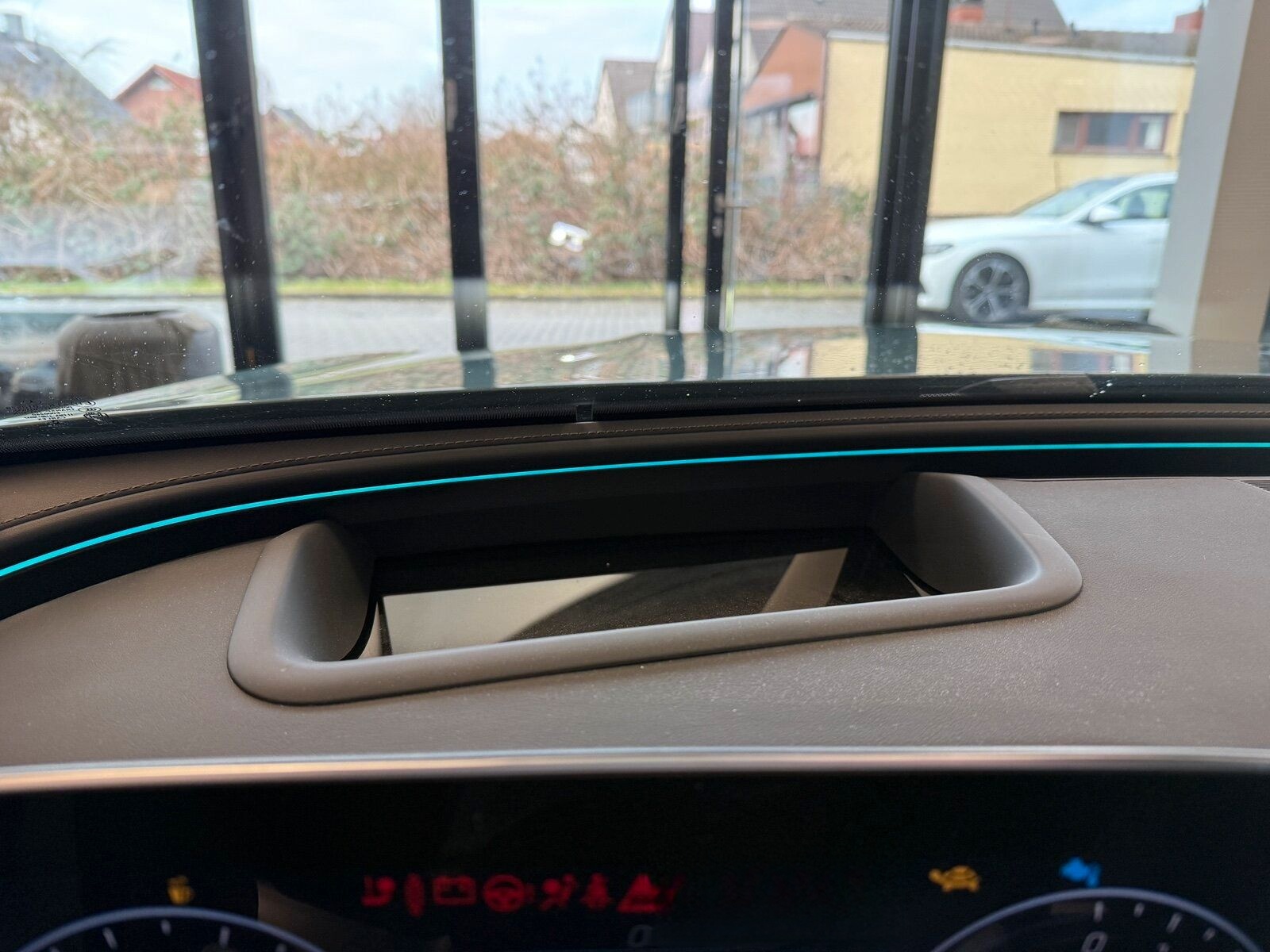 Mercedes-Benz E 300 de T EQ AMG PREMIUM PANO HuD AHK WINTERP. foto 16