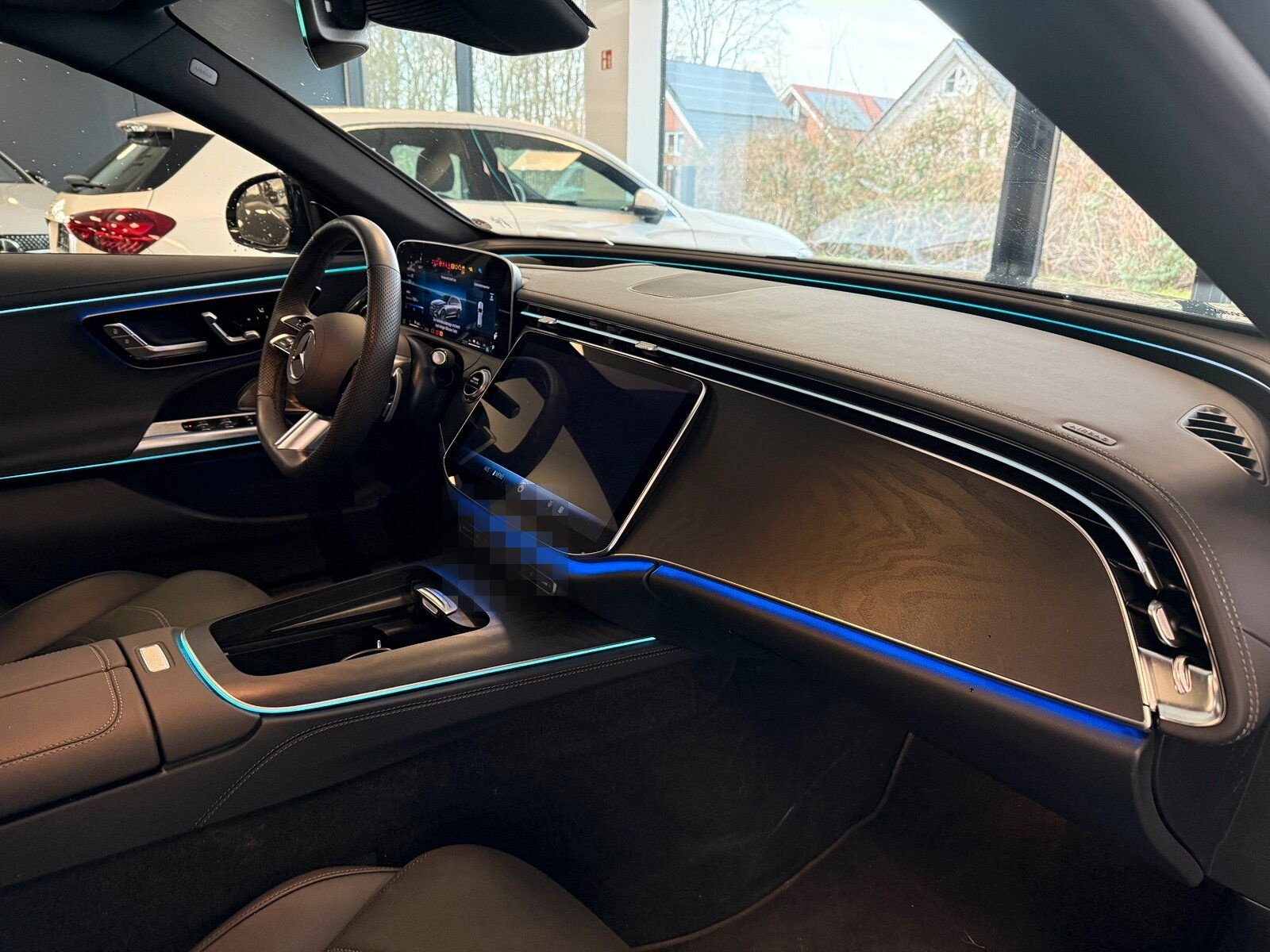 Mercedes-Benz E 300 de T EQ AMG PREMIUM PANO HuD AHK WINTERP. foto 7