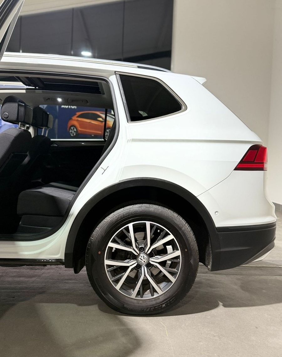 Volkswagen Tiguan Allspace 2.0 TDI 4Motion AHK+PANO+LED+RFK foto 13